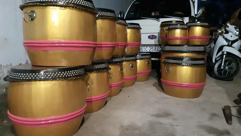 So sánh tiếng trống múa lân: Hai chiếc trống – Hai chất âm khác biệt