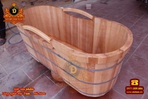 Bồn tắm nằm gỗ Sồi có tay vịn